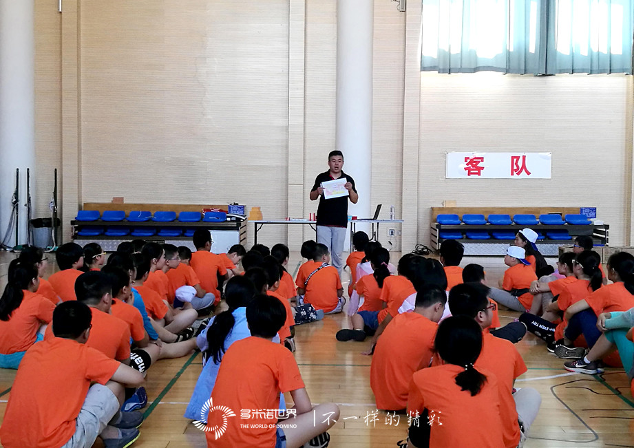 学而思学霸挑战多米诺，提升自我赢未来